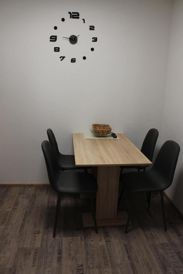 Ferienwohnung Funke F1 Fuer Monteure Apolda Luaran gambar